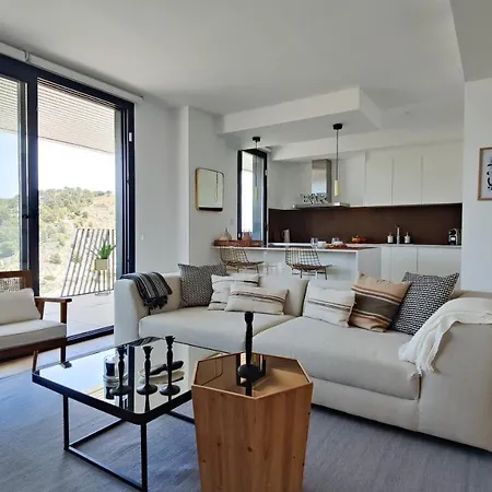 Allonbay Sun & Penthouse *